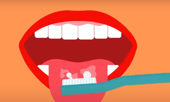 牙刷清洁舌头